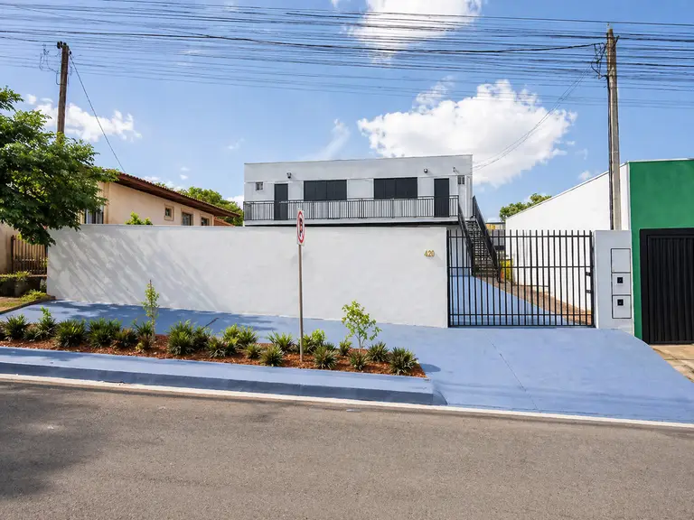 Fachada real dos apartamentos mobiliados na Rua Pereira, no Brasmadeira em Cascavel PR.